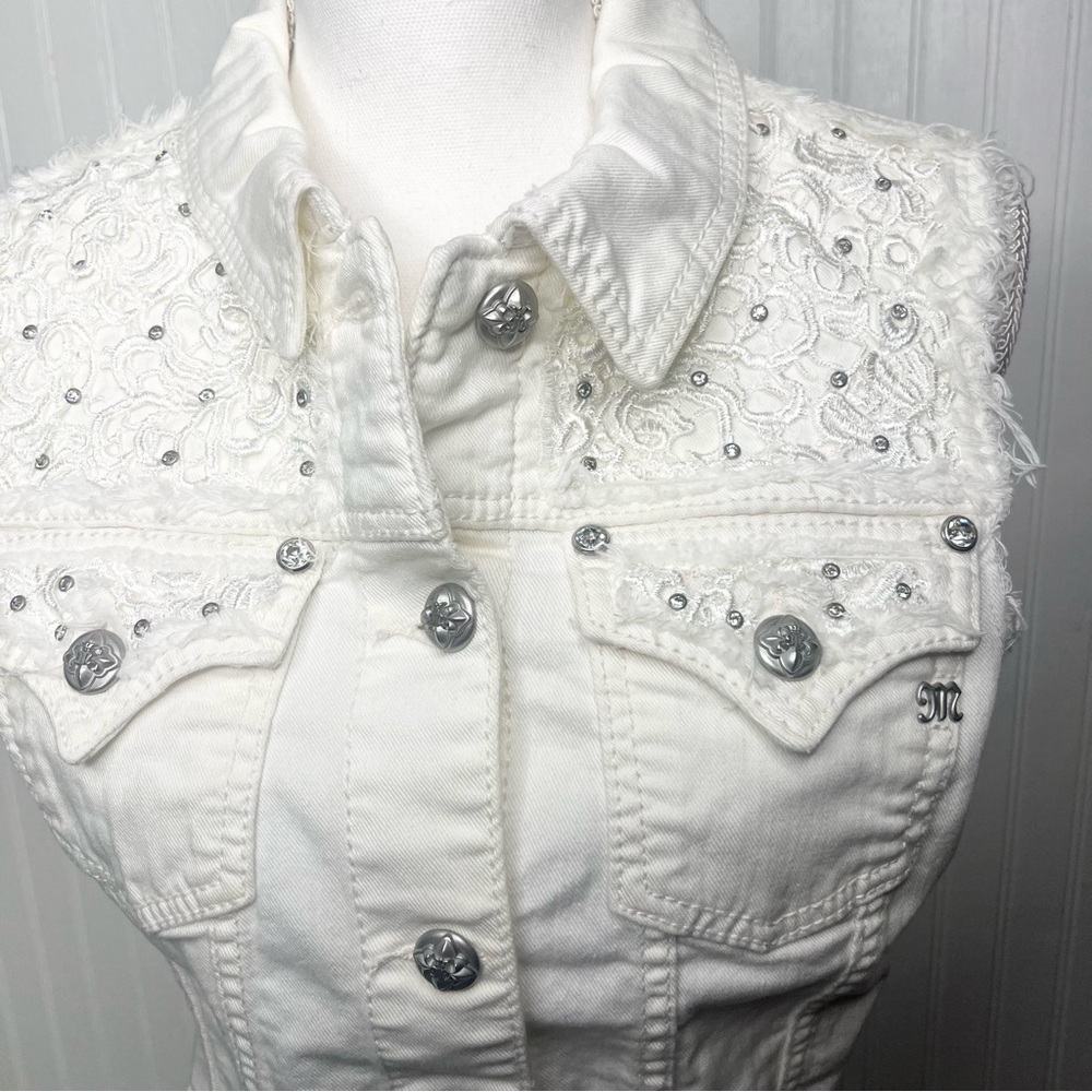 Miss Me Mallorie Vest - Picture 2 of 7